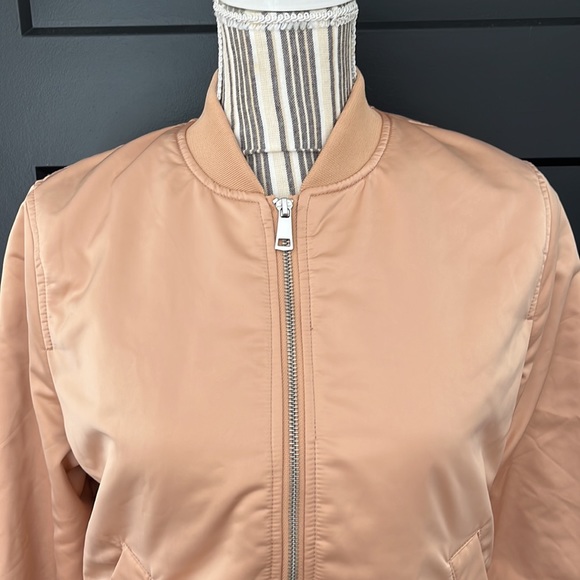 H&M - Bomber Jacket - Picture 5 of 13